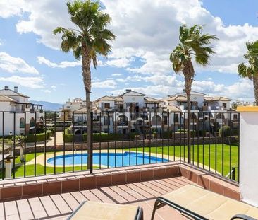 Alquiler de ático en Avenida la Giralda - Foto 4