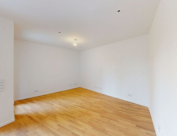 Großzügige 3-Zimmer-Wohnung mit zwei Bädern und sonnigem Balkon (mietpreisgedämpftes wohnen) - Foto 1