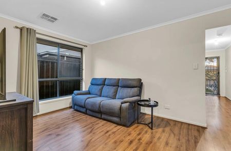 9 Langhorne Street, Andrews Farm SA 5114 - House For Rent - $550 | Domain - Photo 4
