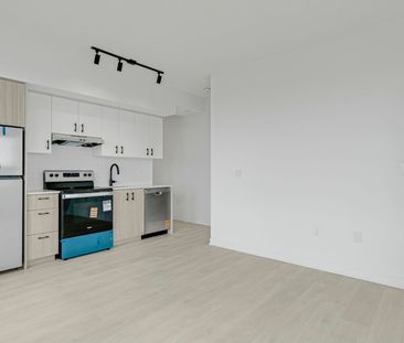 For Lease - 4878 Powers Common Unit# D803, Burlington, Ontario - Photo 3