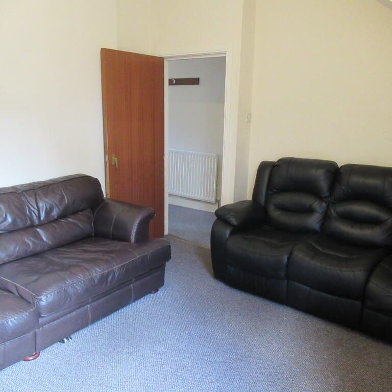 140 Fitzroy Avenue, Belfast, BT7 1HY - Photo 1