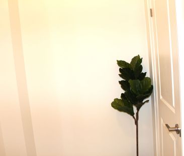 For Lease - 94 BERMONDSEY Way, Brampton, Ontario - Photo 6