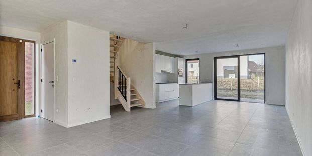 Eengezinswoning te huur in Hoepertingen voor € 1.200 met 3 slaapkamers - Photo 1