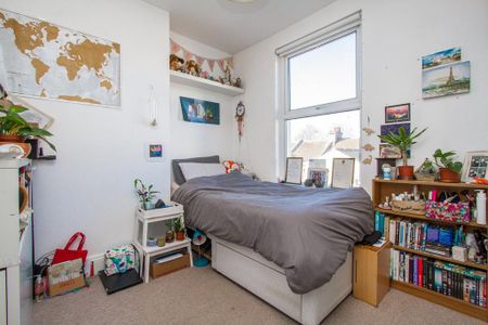 3 bedroom apartment to rent - Photo 5