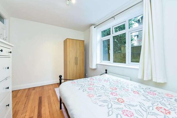 The Downs, Wimbledon, SW20 - Photo 1