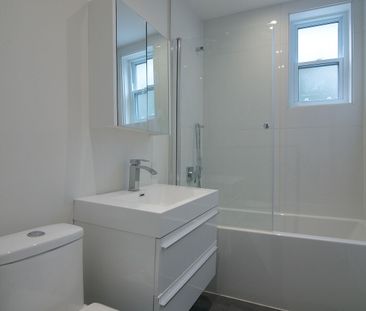 2105 Chomedey Street - Photo 2