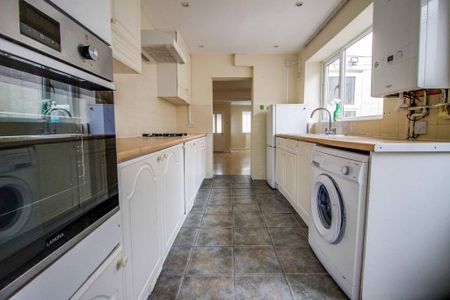 2 bedroom terraced house to rent - Photo 5