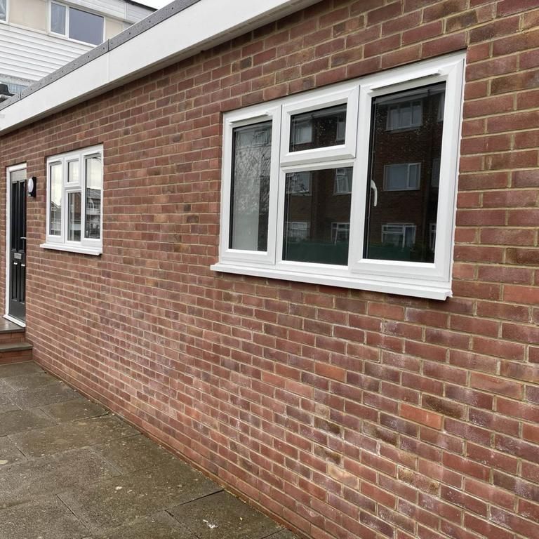 2 bedroom bungalow to rent - Photo 1