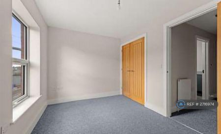 3 bedroom terraced house to rent - Photo 2