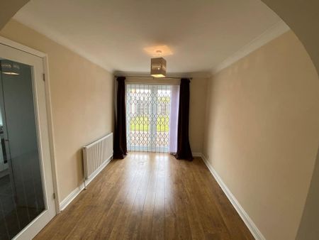 Wadsworth Road, Bramley, S66 1UB - Photo 3