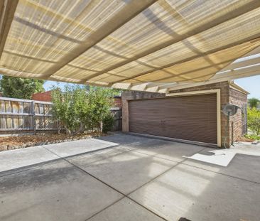 1 Lisbeth Ave , DONVALE - Photo 6