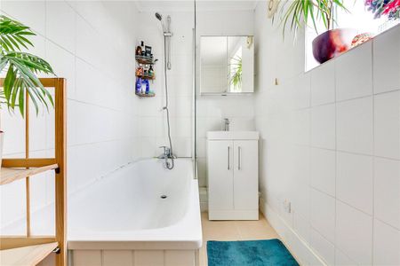 Berrymead Gardens, London, W3 - Photo 5