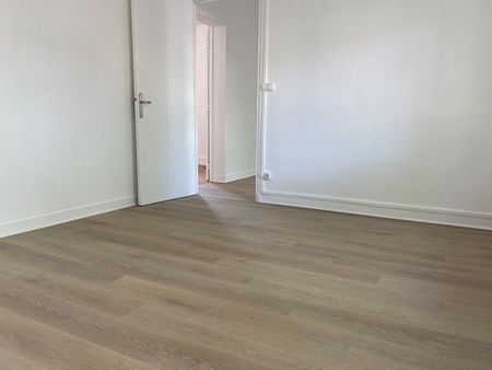 Location Appartement 3 pièces 53m² SOTTEVILLE LES ROUEN 76300 - Photo 5