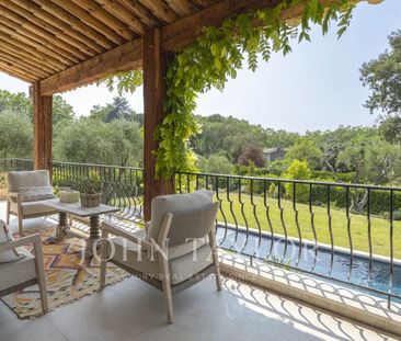Maison à louer Mougins, Cote d'Azur, France12 000 EUR / Mois - Photo 5