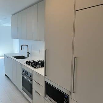 Stylish 1 Bed + Den with Patio in New Assembly Complex–Prime Location - Photo 3