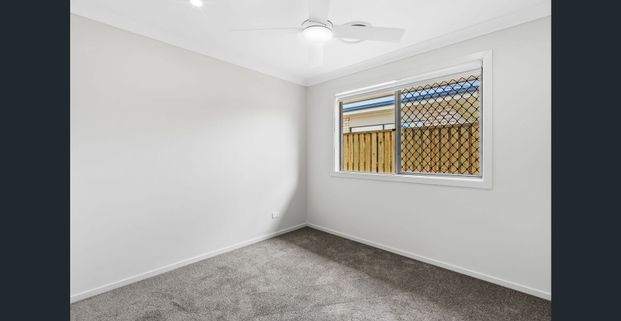 Family Home in Pumicestone Pocket - Photo 1