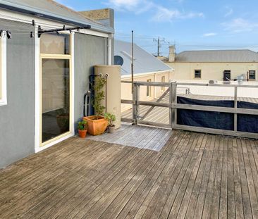 ALL ABOUT LOCATION - Photo 3