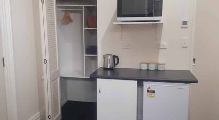 Affordable Studio Room in Central Dunedin! - Photo 2