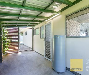 35 Bunyip Street, Burleigh Heads QLD 4220 - House For Rent | Domain - Photo 4