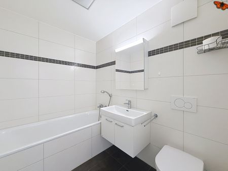 4 ½ ROOMS – Close to Amenities! - Photo 5