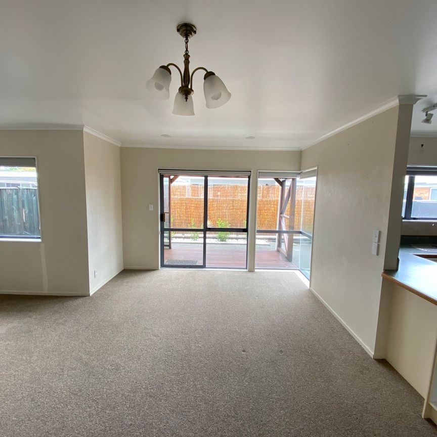 CARNOT STREET TOWNHOUSE - Photo 1