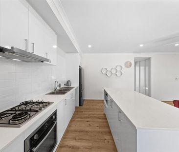 MODERN RIVERSIDE APARTMENT - Photo 6