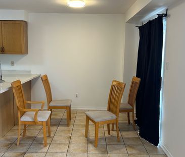 For Lease - 7 Arabia Gate, Brampton, Ontario - Photo 5