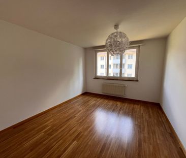 Sonnige 4-Zimmer-Wohnung mit Balkon in Thun - Photo 4