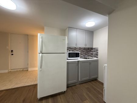 For Lease - 957 Glen Street Unit# Lower, Oshawa, Ontario - Photo 3