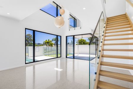 Brand-New Luxury Coastal Home in Prime Wurtulla Location - Photo 3