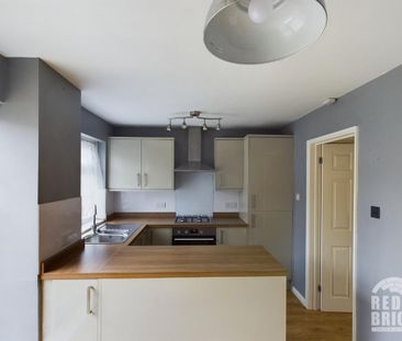 3 bedroom semi-detached house to rent - Photo 6