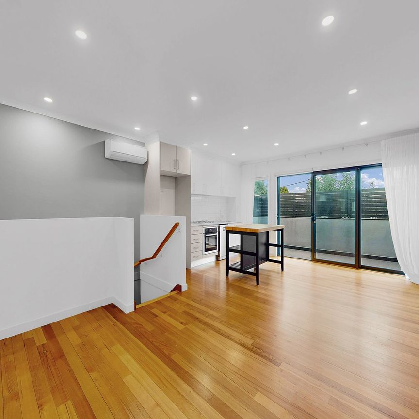 Stunning Two Bedroom Townhouse - Photo 1