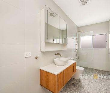 LUXURY LIVING - Photo 6