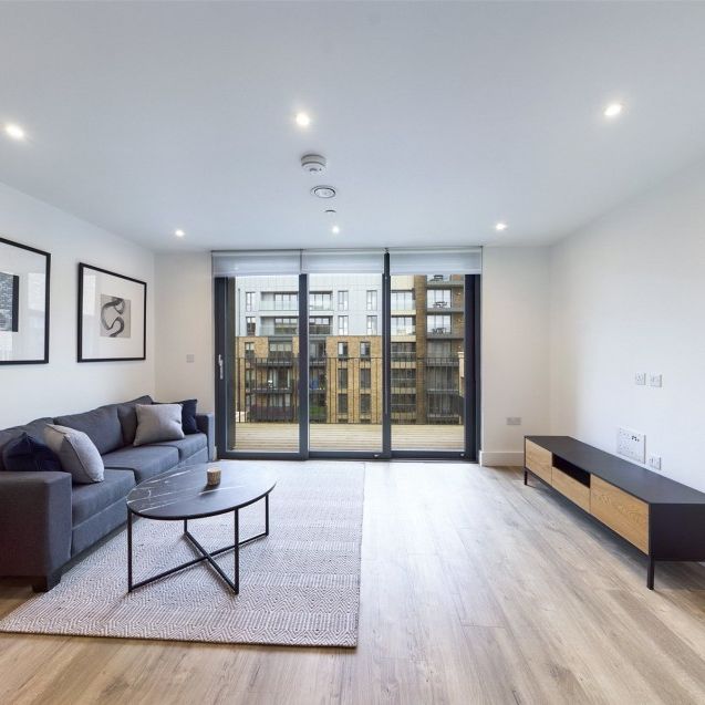 Epsom House, 2 Fairfield Avenue, Staines-upon-Thames,TW18 - Photo 1