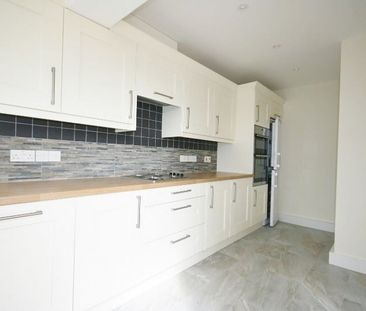 1 Ashford Cottages, Ashford Lane, Dorney,SL4 - Photo 4