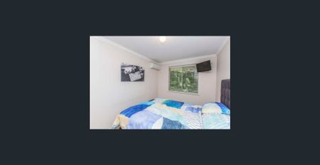 Elegant Claremont Retreat - Photo 5