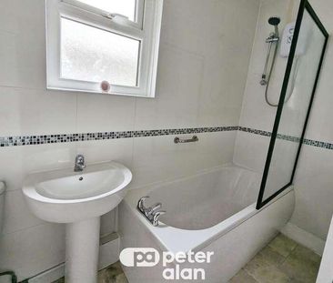 Fenton Place, Porthcawl, CF36 - Photo 3