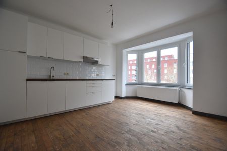 Netjes gerenoveerde duplex met twee slaapkamers en terras op mooie locatie in het centrum van Tongeren - GEEN BIJKOMENDE GEM. ONKOSTEN - Photo 3