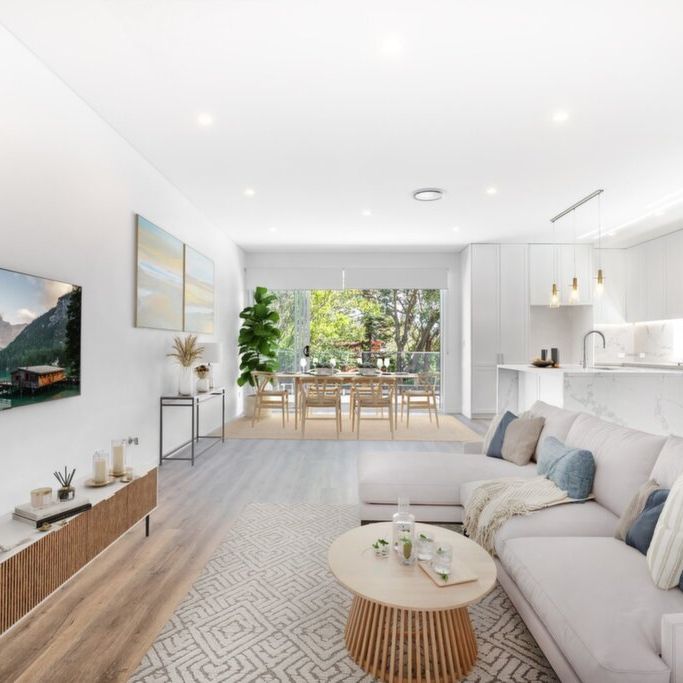Renovated luxurious family home moments from Maroubra Beach - Photo 1