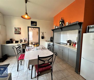 Location Appartement 2 pièces 50m² L ISLE JOURDAIN 32600 - Photo 2