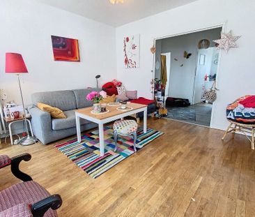 Appartement à louer - REIMS- Boulevard SAINT MARCEAUX- - Photo 4