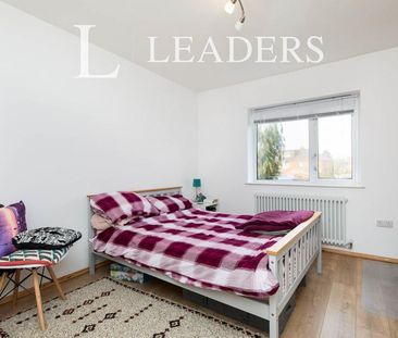 3 bedroom house to rent Jackson Avenue, Mickleover, Derby, DE3 - Photo 3