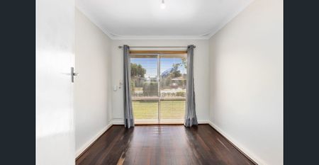 Beautifully presented home - Photo 5