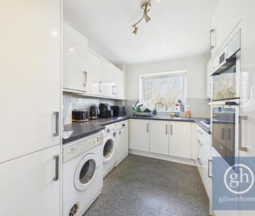 2 bedroom penthouse to rent - Photo 4