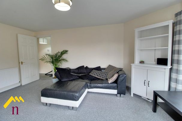 3 bedroom flat to rent - Photo 1