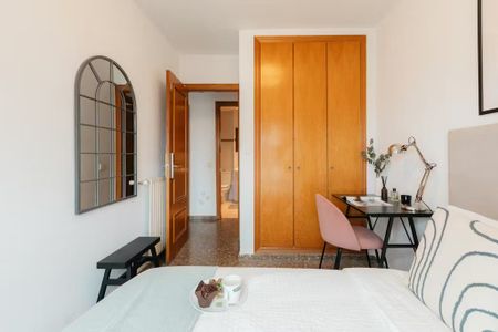 Avenida Alcalde Gisbert Rico, Valencia, Valencian Community 46013 - Photo 3