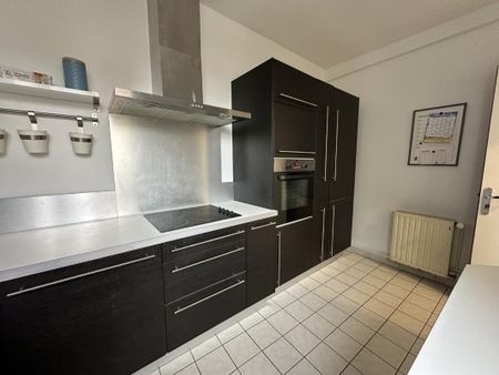 Location Maison 6 pièces 103m² CHARTRES 28000 - Photo 5