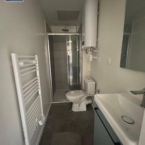 Location Appartement 2 pièces 24m² ST ETIENNE 42000 - Photo 3