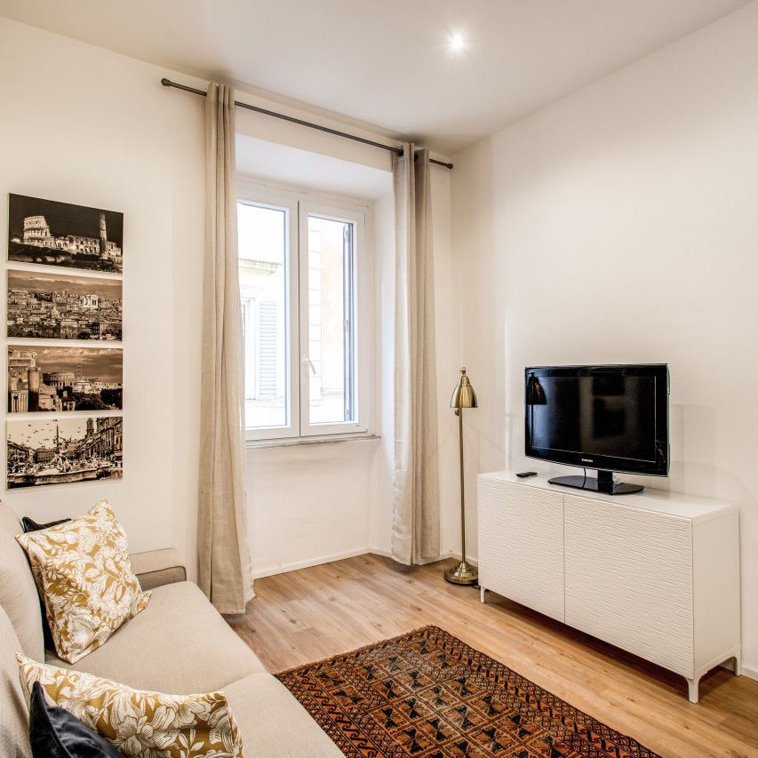 TRASTEVERE APARTMENT FOR RENT RENOVATED IN VICOLO DELLA SCALA - Photo 1