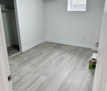 For Lease - 1 Goodview Drive, Brampton, Ontario - Photo 5